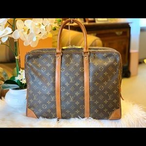 Louis Vuitton Vintage Document Voyage